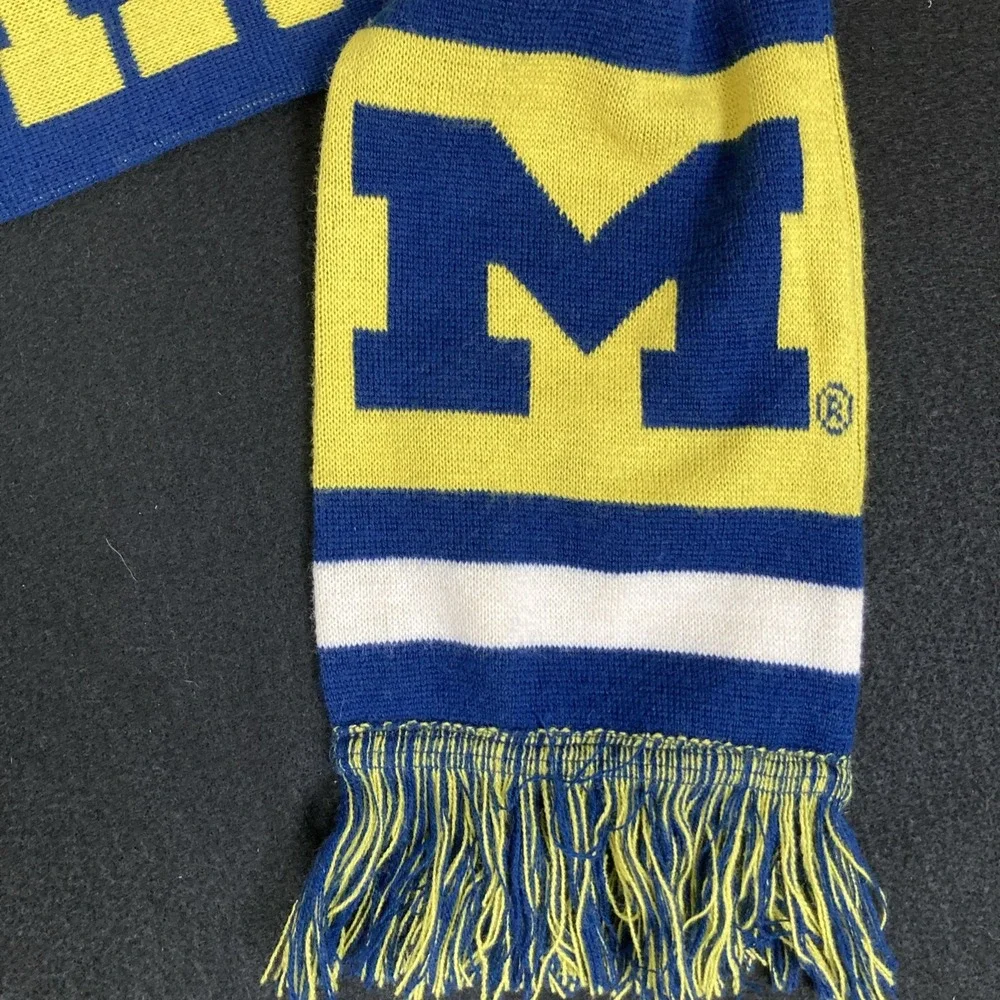 FOCO NCAA Michigan Wolverines Big Logo Scarf‎ (60